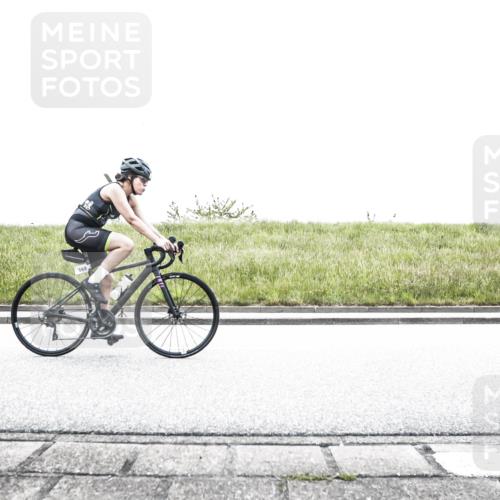 21.06.2026 - 29. Vierlanden-Triathlon H.Heesch http://msf.ph/oto/9854001 21.06.2026 10:30:17 Radfahren 284, 300, 522, 539, 546, 568, 570 meine-sportfotos.de