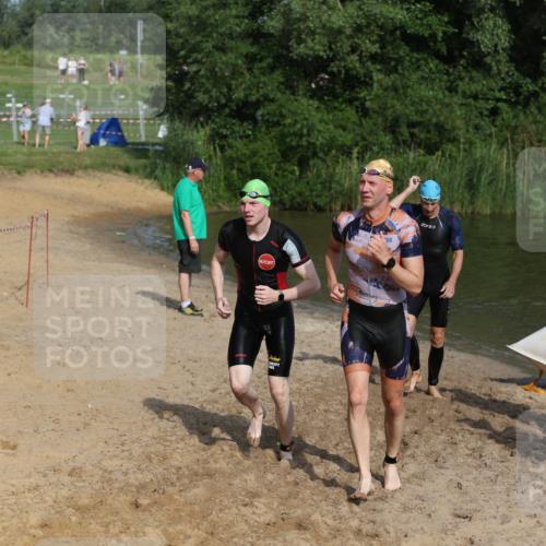 21.06.2026 - 29. Vierlanden-Triathlon Andreas Tolksdorf http://msf.ph/oto/9854018 21.06.2026 08:45:52 Schwimmen 84, 89, 131, 147, 165 meine-sportfotos.de