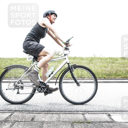 21.06.2026 - 29. Vierlanden-Triathlon H.Heesch http://msf.ph/oto/9854037 21.06.2026 10:31:21 Radfahren 229, 265, 498, 612 meine-sportfotos.de