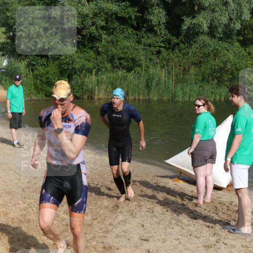 21.06.2026 - 29. Vierlanden-Triathlon Andreas Tolksdorf http://msf.ph/oto/9854040 21.06.2026 08:45:53 Schwimmen 84, 89, 131, 147 meine-sportfotos.de