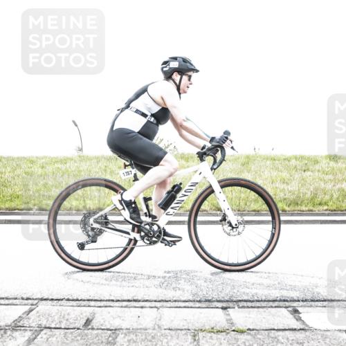 21.06.2026 - 29. Vierlanden-Triathlon H.Heesch http://msf.ph/oto/9854045 21.06.2026 10:31:45 Radfahren 123, 202, 226, 301, 308, 389, 1357 meine-sportfotos.de
