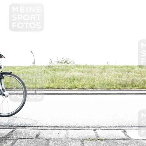 21.06.2026 - 29. Vierlanden-Triathlon H.Heesch http://msf.ph/oto/9854064 21.06.2026 10:32:17 Radfahren 84, 196, 199, 312, 594 meine-sportfotos.de