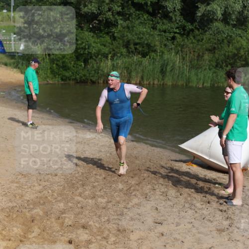 21.06.2026 - 29. Vierlanden-Triathlon Andreas Tolksdorf http://msf.ph/oto/9854175 21.06.2026 08:46:44 Schwimmen 135, 220 meine-sportfotos.de