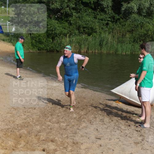 21.06.2026 - 29. Vierlanden-Triathlon Andreas Tolksdorf http://msf.ph/oto/9854183 21.06.2026 08:46:44 Schwimmen 135, 220 meine-sportfotos.de