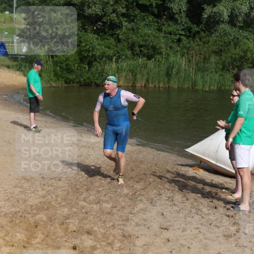 21.06.2026 - 29. Vierlanden-Triathlon Andreas Tolksdorf http://msf.ph/oto/9854186 21.06.2026 08:46:44 Schwimmen 135, 220 meine-sportfotos.de