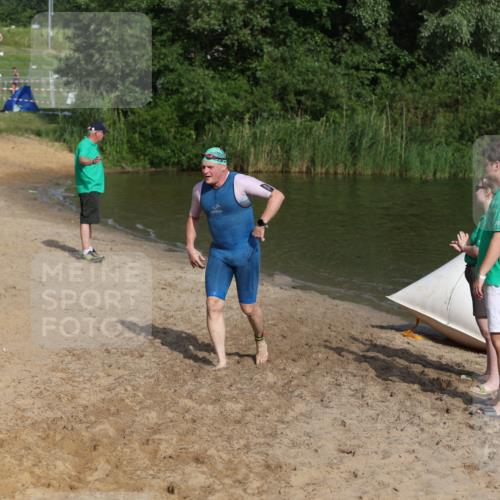 21.06.2026 - 29. Vierlanden-Triathlon Andreas Tolksdorf http://msf.ph/oto/9854195 21.06.2026 08:46:44 Schwimmen 135, 220 meine-sportfotos.de
