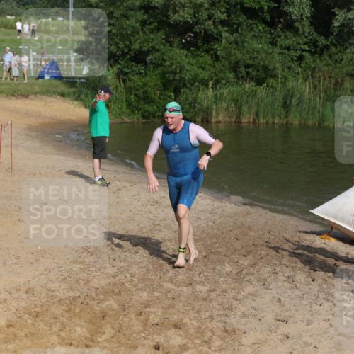 21.06.2026 - 29. Vierlanden-Triathlon Andreas Tolksdorf http://msf.ph/oto/9854206 21.06.2026 08:46:44 Schwimmen 135, 220 meine-sportfotos.de