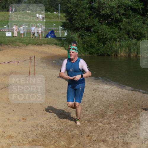 21.06.2026 - 29. Vierlanden-Triathlon Andreas Tolksdorf http://msf.ph/oto/9854221 21.06.2026 08:46:45 Schwimmen 135, 220 meine-sportfotos.de