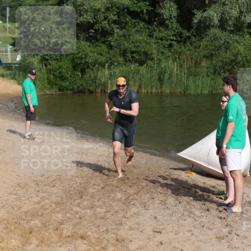 21.06.2026 - 29. Vierlanden-Triathlon Andreas Tolksdorf http://msf.ph/oto/9854242 21.06.2026 08:46:51 Schwimmen 135, 220 meine-sportfotos.de