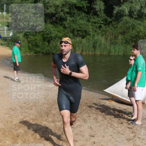 21.06.2026 - 29. Vierlanden-Triathlon Andreas Tolksdorf http://msf.ph/oto/9854273 21.06.2026 08:46:54 Schwimmen 135 meine-sportfotos.de