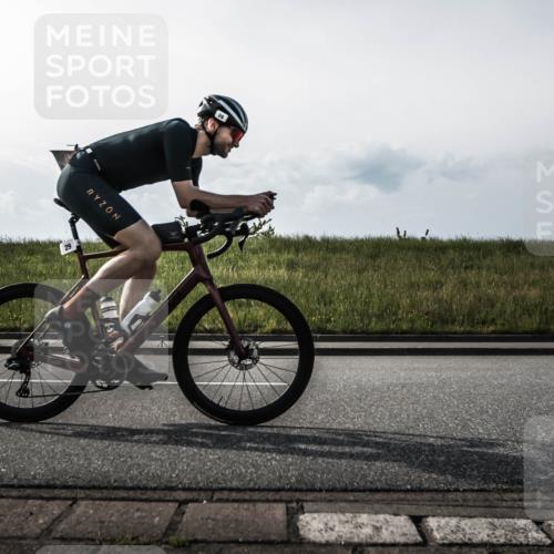 21.06.2026 - 29. Vierlanden-Triathlon H.Heesch http://msf.ph/oto/9854295 21.06.2026 08:53:46 Radfahren 4, 29, 112 meine-sportfotos.de