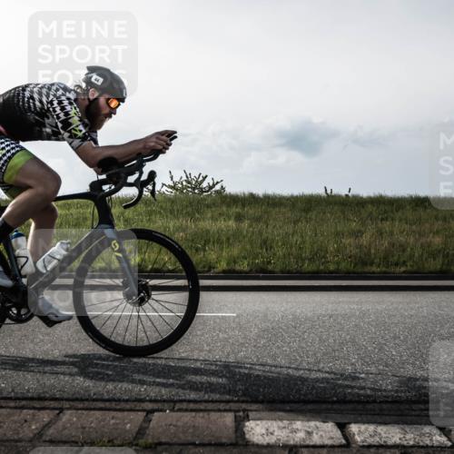21.06.2026 - 29. Vierlanden-Triathlon H.Heesch http://msf.ph/oto/9854300 21.06.2026 08:54:13 Radfahren 44, 169 meine-sportfotos.de