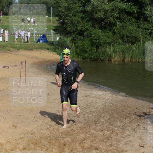 21.06.2026 - 29. Vierlanden-Triathlon Andreas Tolksdorf http://msf.ph/oto/9854308 21.06.2026 08:47:08 Schwimmen 40 meine-sportfotos.de