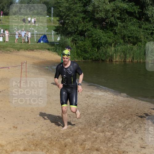 21.06.2026 - 29. Vierlanden-Triathlon Andreas Tolksdorf http://msf.ph/oto/9854310 21.06.2026 08:47:08 Schwimmen 40 meine-sportfotos.de
