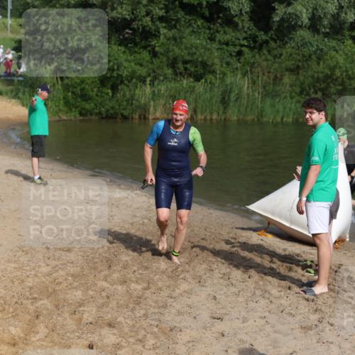 21.06.2026 - 29. Vierlanden-Triathlon Andreas Tolksdorf http://msf.ph/oto/9854319 21.06.2026 08:47:44 Schwimmen 90, 136, 180 meine-sportfotos.de
