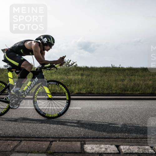 21.06.2026 - 29. Vierlanden-Triathlon H.Heesch http://msf.ph/oto/9854329 21.06.2026 08:56:37 Radfahren 131 meine-sportfotos.de