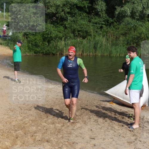 21.06.2026 - 29. Vierlanden-Triathlon Andreas Tolksdorf http://msf.ph/oto/9854333 21.06.2026 08:47:44 Schwimmen 90, 136, 180 meine-sportfotos.de