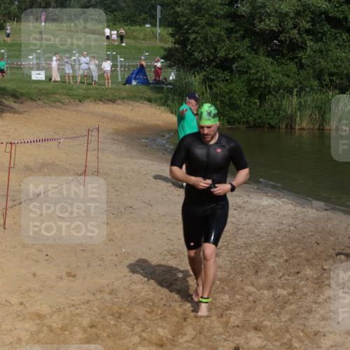 21.06.2026 - 29. Vierlanden-Triathlon Andreas Tolksdorf http://msf.ph/oto/9854335 21.06.2026 08:47:48 Schwimmen 90, 118, 136, 180 meine-sportfotos.de