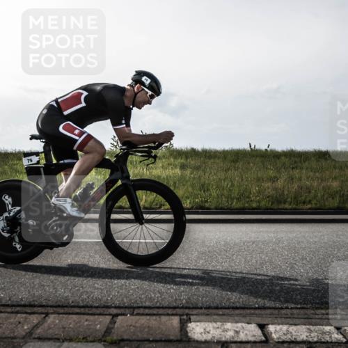 21.06.2026 - 29. Vierlanden-Triathlon H.Heesch http://msf.ph/oto/9854349 21.06.2026 08:58:36 Radfahren 75 meine-sportfotos.de