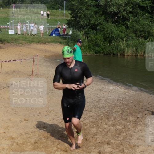 21.06.2026 - 29. Vierlanden-Triathlon Andreas Tolksdorf http://msf.ph/oto/9854358 21.06.2026 08:47:49 Schwimmen 90, 118, 136, 180 meine-sportfotos.de