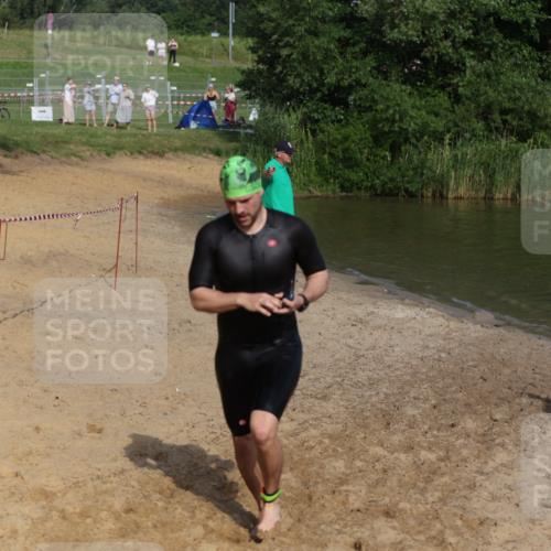 21.06.2026 - 29. Vierlanden-Triathlon Andreas Tolksdorf http://msf.ph/oto/9854362 21.06.2026 08:47:49 Schwimmen 90, 118, 136, 180 meine-sportfotos.de