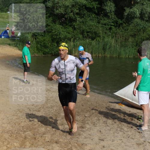 21.06.2026 - 29. Vierlanden-Triathlon Andreas Tolksdorf http://msf.ph/oto/9854381 21.06.2026 08:47:54 Schwimmen 118, 130, 136 meine-sportfotos.de