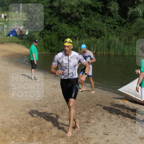 21.06.2026 - 29. Vierlanden-Triathlon Andreas Tolksdorf http://msf.ph/oto/9854387 21.06.2026 08:47:54 Schwimmen 118, 130, 136 meine-sportfotos.de