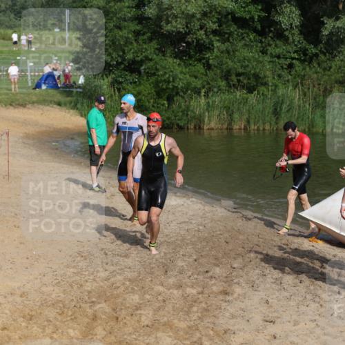 21.06.2026 - 29. Vierlanden-Triathlon Andreas Tolksdorf http://msf.ph/oto/9854401 21.06.2026 08:47:56 Schwimmen 118, 130, 136, 175 meine-sportfotos.de