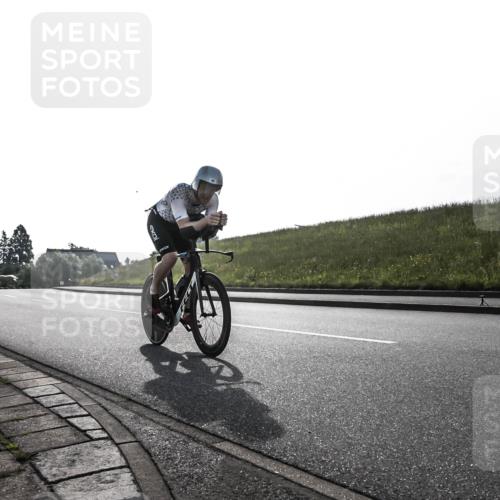 21.06.2026 - 29. Vierlanden-Triathlon H.Heesch http://msf.ph/oto/9854412 21.06.2026 08:52:09 Radfahren 27, 38, 42 meine-sportfotos.de