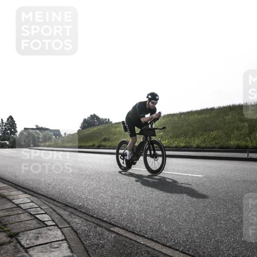 21.06.2026 - 29. Vierlanden-Triathlon H.Heesch http://msf.ph/oto/9854433 21.06.2026 08:53:47 Radfahren 4, 29, 112 meine-sportfotos.de