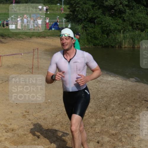 21.06.2026 - 29. Vierlanden-Triathlon Andreas Tolksdorf http://msf.ph/oto/9854458 21.06.2026 08:48:22 Schwimmen 75, 80, 83, 119, 186 meine-sportfotos.de