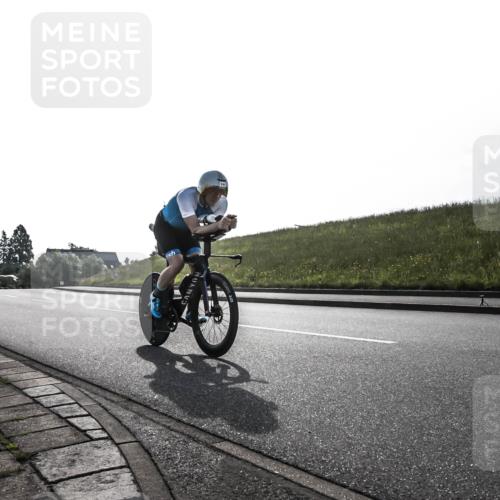 21.06.2026 - 29. Vierlanden-Triathlon H.Heesch http://msf.ph/oto/9854464 21.06.2026 08:56:20 Radfahren 141 meine-sportfotos.de
