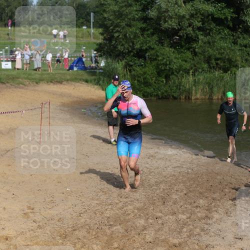 21.06.2026 - 29. Vierlanden-Triathlon Andreas Tolksdorf http://msf.ph/oto/9854465 21.06.2026 08:48:26 Schwimmen 75, 80, 119, 186, 198 meine-sportfotos.de