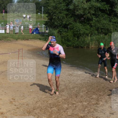 21.06.2026 - 29. Vierlanden-Triathlon Andreas Tolksdorf http://msf.ph/oto/9854478 21.06.2026 08:48:27 Schwimmen 75, 80, 119, 186, 198 meine-sportfotos.de