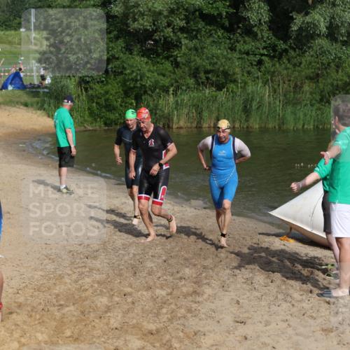 21.06.2026 - 29. Vierlanden-Triathlon Andreas Tolksdorf http://msf.ph/oto/9854492 21.06.2026 08:48:28 Schwimmen 75, 80, 119, 186, 198 meine-sportfotos.de