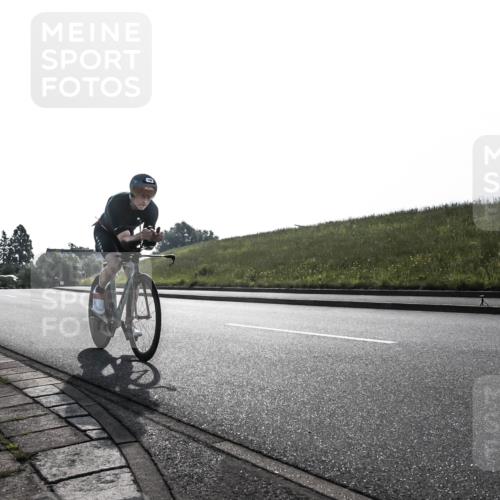 21.06.2026 - 29. Vierlanden-Triathlon H.Heesch http://msf.ph/oto/9854502 21.06.2026 08:59:39 Radfahren 198 meine-sportfotos.de