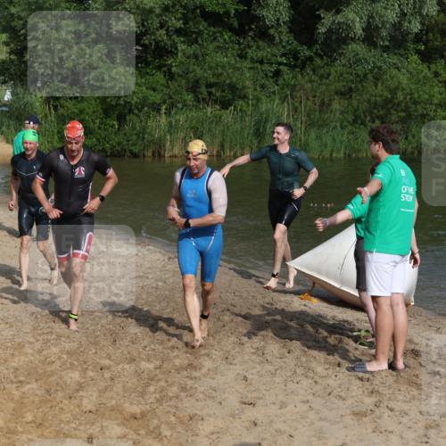 21.06.2026 - 29. Vierlanden-Triathlon Andreas Tolksdorf http://msf.ph/oto/9854503 21.06.2026 08:48:29 Schwimmen 75, 80, 119, 186, 198 meine-sportfotos.de