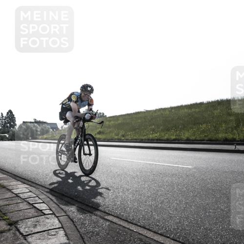 21.06.2026 - 29. Vierlanden-Triathlon H.Heesch http://msf.ph/oto/9854510 21.06.2026 09:00:36 Radfahren 48, 156 meine-sportfotos.de