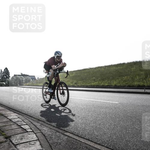 21.06.2026 - 29. Vierlanden-Triathlon H.Heesch http://msf.ph/oto/9854513 21.06.2026 09:00:50 Radfahren 157 meine-sportfotos.de