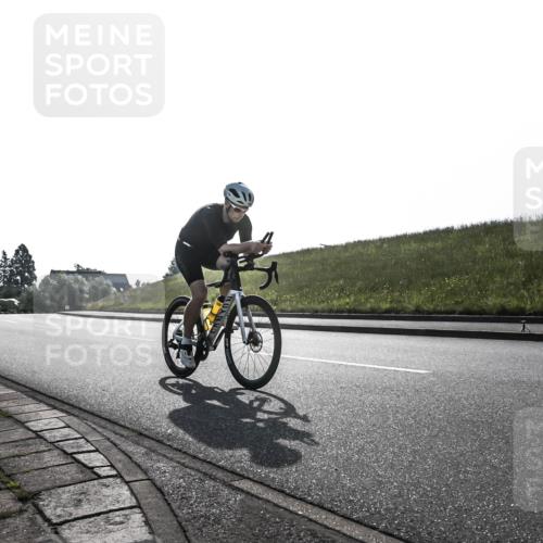 21.06.2026 - 29. Vierlanden-Triathlon H.Heesch http://msf.ph/oto/9854519 21.06.2026 09:01:26 Radfahren 80, 151 meine-sportfotos.de