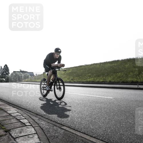 21.06.2026 - 29. Vierlanden-Triathlon H.Heesch http://msf.ph/oto/9854529 21.06.2026 09:01:43 Radfahren 5, 100 meine-sportfotos.de
