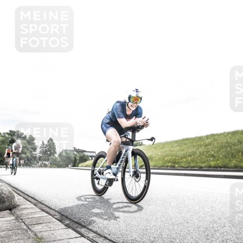 21.06.2026 - 29. Vierlanden-Triathlon H.Heesch http://msf.ph/oto/9854555 21.06.2026 10:29:10 Radfahren 16, 244, 247, 494, 603 meine-sportfotos.de
