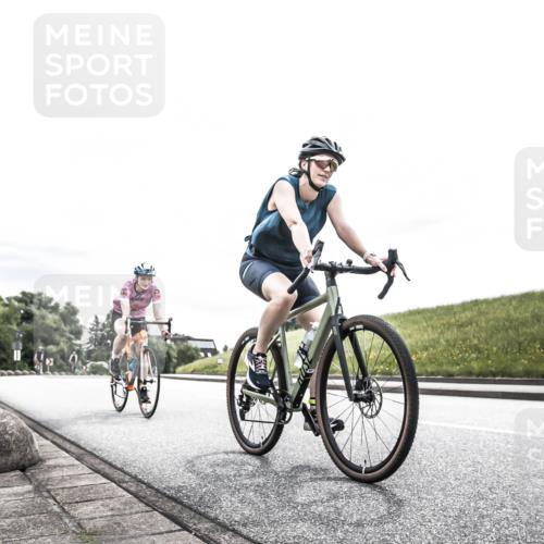 21.06.2026 - 29. Vierlanden-Triathlon H.Heesch http://msf.ph/oto/9854565 21.06.2026 10:29:19 Radfahren 326, 482, 566 meine-sportfotos.de