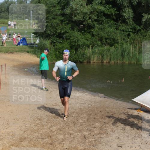 21.06.2026 - 29. Vierlanden-Triathlon Andreas Tolksdorf http://msf.ph/oto/9854568 21.06.2026 08:48:44 Schwimmen 59, 92 meine-sportfotos.de