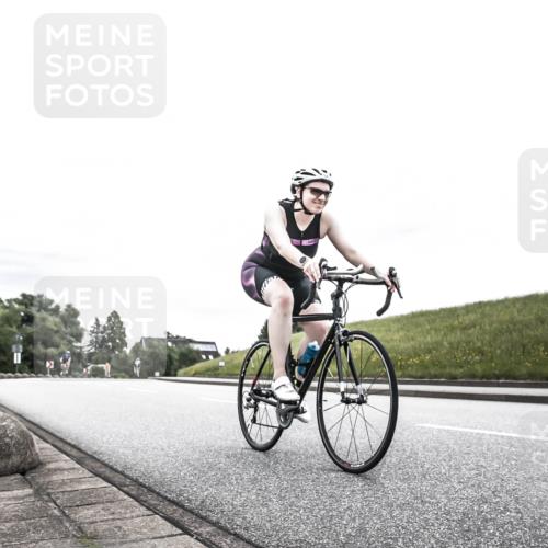21.06.2026 - 29. Vierlanden-Triathlon H.Heesch http://msf.ph/oto/9854628 21.06.2026 10:30:24 Radfahren 522, 527, 570 meine-sportfotos.de