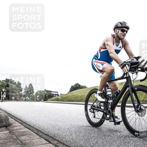 21.06.2026 - 29. Vierlanden-Triathlon H.Heesch http://msf.ph/oto/9854638 21.06.2026 10:30:42 Radfahren 158, 192, 512 meine-sportfotos.de