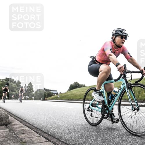 21.06.2026 - 29. Vierlanden-Triathlon H.Heesch http://msf.ph/oto/9854646 21.06.2026 10:30:49 Radfahren 174, 294, 314, 366, 534, 559, 586 meine-sportfotos.de