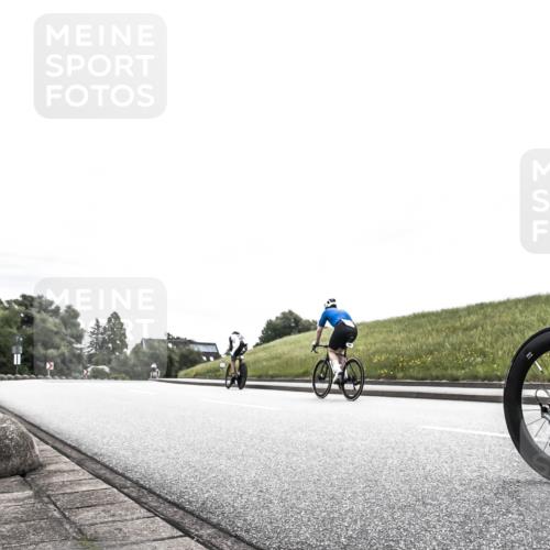 21.06.2026 - 29. Vierlanden-Triathlon H.Heesch http://msf.ph/oto/9854667 21.06.2026 10:31:05 Radfahren 505, 623 meine-sportfotos.de