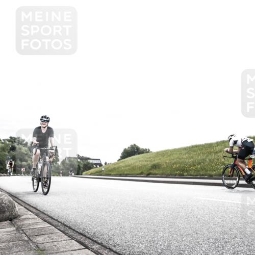 21.06.2026 - 29. Vierlanden-Triathlon H.Heesch http://msf.ph/oto/9854719 21.06.2026 10:32:23 Radfahren 13, 84, 165, 169, 199, 595 meine-sportfotos.de