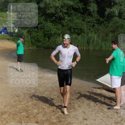 21.06.2026 - 29. Vierlanden-Triathlon Andreas Tolksdorf http://msf.ph/oto/9854720 21.06.2026 08:49:33 Schwimmen 153, 187 meine-sportfotos.de